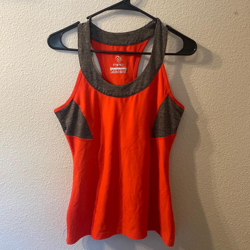 Mondetta Performance Gear workout tank top size medium